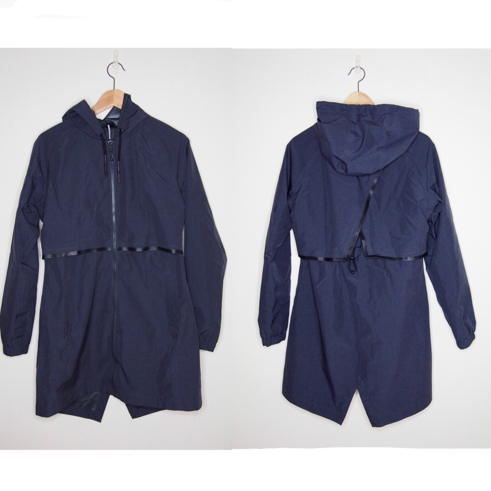 Mondetta Longline Rain Jacket w/ adjustable waist